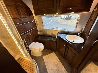 2018 Airstream Classic 33FBQ - Photo 37 - Bend, OR 97702