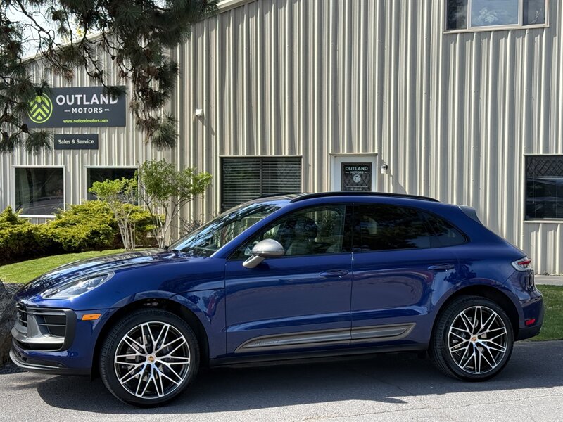 2023 Porsche Macan T  