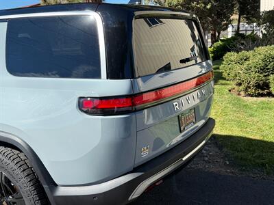 2024 Rivian R1S Adventure - Photo 7 - Bend, OR 97702