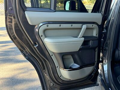 2025 Land Rover Defender 110 P635 OCTA Edition ONE - Photo 15 - Bend, OR 97702