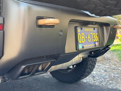 2025 Land Rover Defender 110 P635 OCTA Edition ONE - Photo 9 - Bend, OR 97702