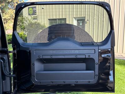 2025 Land Rover Defender 110 P635 OCTA Edition ONE - Photo 18 - Bend, OR 97702