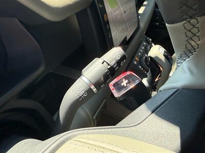 2025 Land Rover Defender 110 P635 OCTA Edition ONE - Photo 23 - Bend, OR 97702