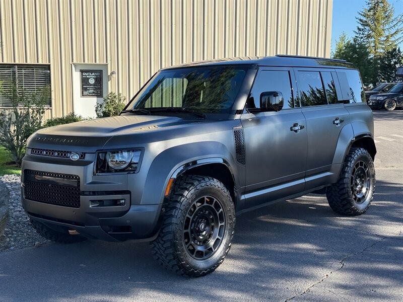 2025 Land Rover Defender 110 P635 OCTA Edition ONE  