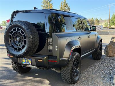 2025 Land Rover Defender 110 P635 OCTA Edition ONE - Photo 8 - Bend, OR 97702