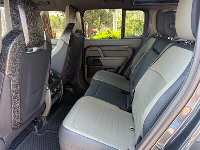2025 Land Rover Defender 110 P635 OCTA Edition ONE - Photo 25 - Bend, OR 97702