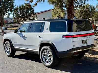 2023 Rivian R1S Adventure   - Photo 4 - Bend, OR 97702