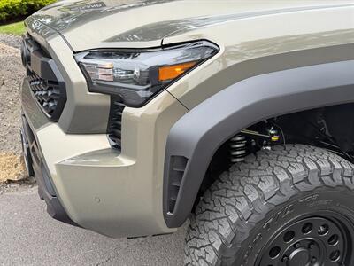 2024 Toyota Tacoma TRD Off-Road   - Photo 9 - Bend, OR 97702