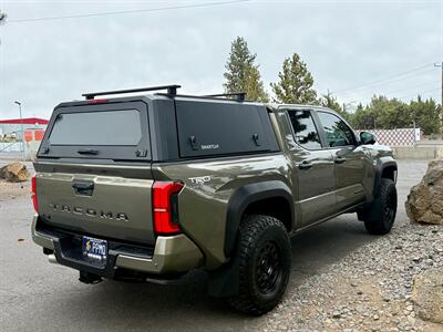 2024 Toyota Tacoma TRD Off-Road   - Photo 7 - Bend, OR 97702