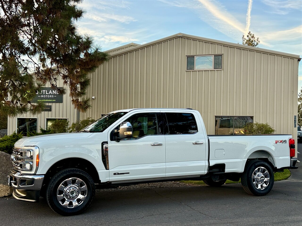 2023 Ford F-350 Super Duty Lariat