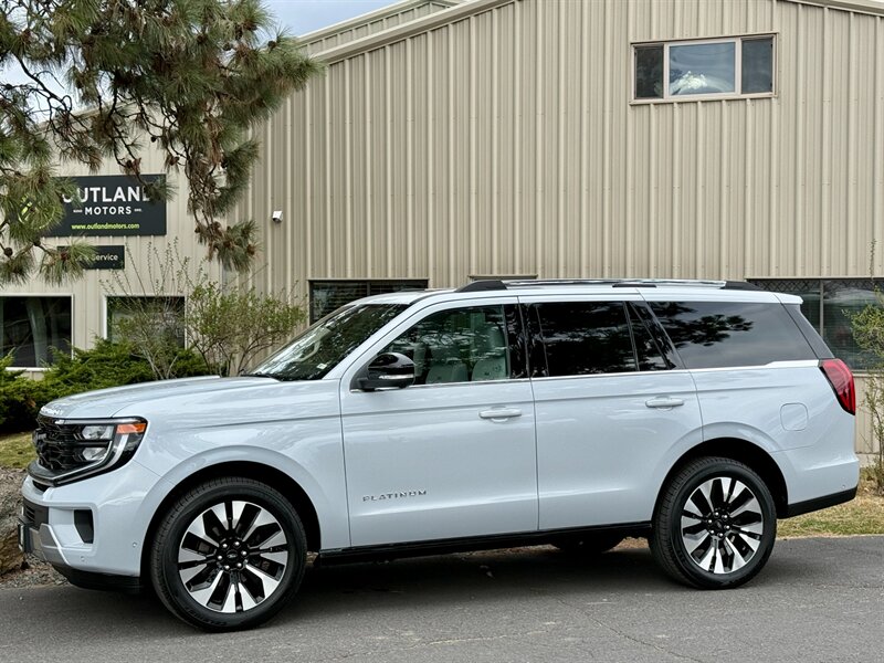 2025 Ford Expedition Platinum  