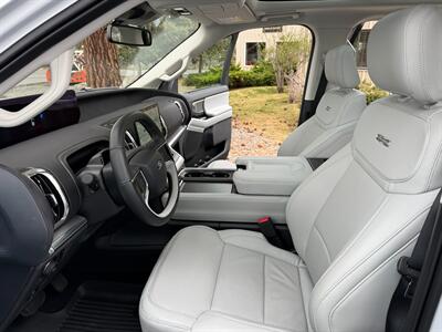 2025 Ford Expedition Platinum   - Photo 19 - Bend, OR 97702