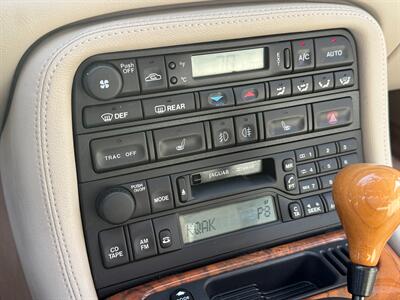 2001 Jaguar XK8 Convertible   - Photo 19 - Bend, OR 97702