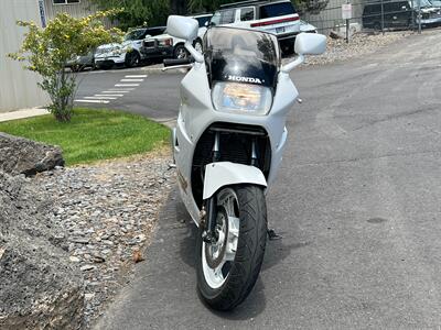 1987 Honda Interceptor VFR700   - Photo 3 - Bend, OR 97702