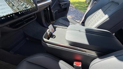 2023 Rivian R1S Adventure - Photo 24 - Bend, OR 97702