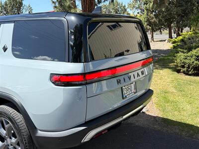 2024 Rivian R1S Adventure - Photo 8 - Bend, OR 97702