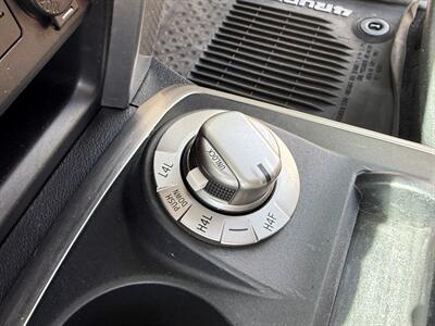 2017 Toyota 4Runner SR5 - Photo 24 - Bend, OR 97702