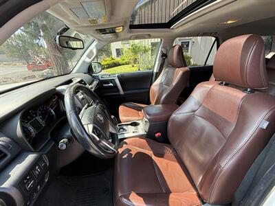 2017 Toyota 4Runner SR5   - Photo 3 - Bend, OR 97702