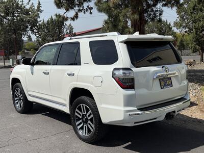 2017 Toyota 4Runner SR5 - Photo 4 - Bend, OR 97702