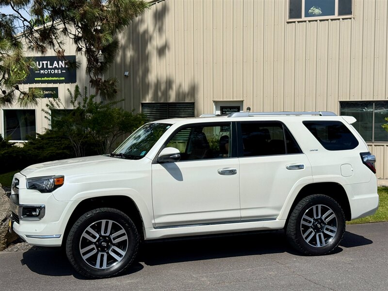 2017 Toyota 4Runner SR5  