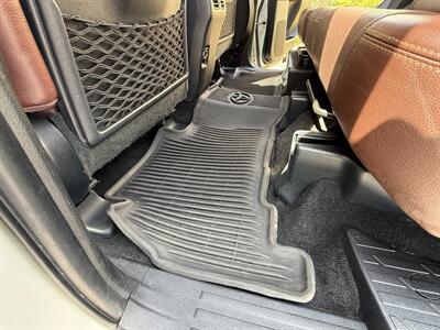 2017 Toyota 4Runner SR5 - Photo 32 - Bend, OR 97702