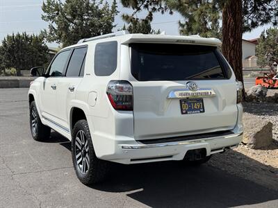 2017 Toyota 4Runner SR5 - Photo 5 - Bend, OR 97702
