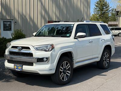 2017 Toyota 4Runner SR5   - Photo 2 - Bend, OR 97702