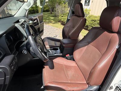 2017 Toyota 4Runner SR5 - Photo 17 - Bend, OR 97702