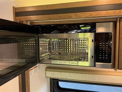2023 Entegra Accolade XT 35L (Ford F600 Super Duty chassis)   - Photo 97 - Bend, OR 97702