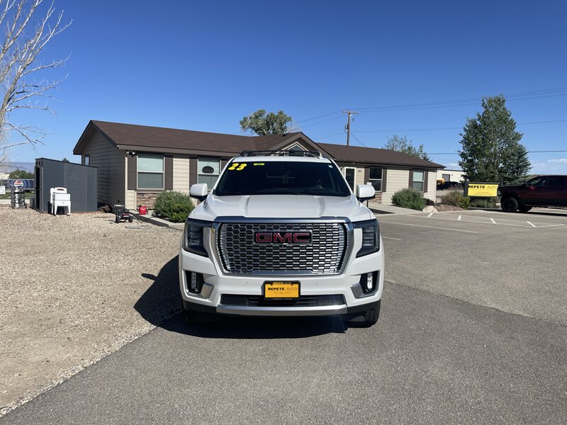 2023 GMC Yukon XL photo 7