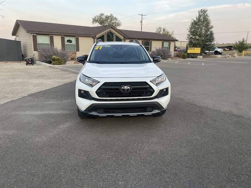 2021 Toyota RAV4 photo 6