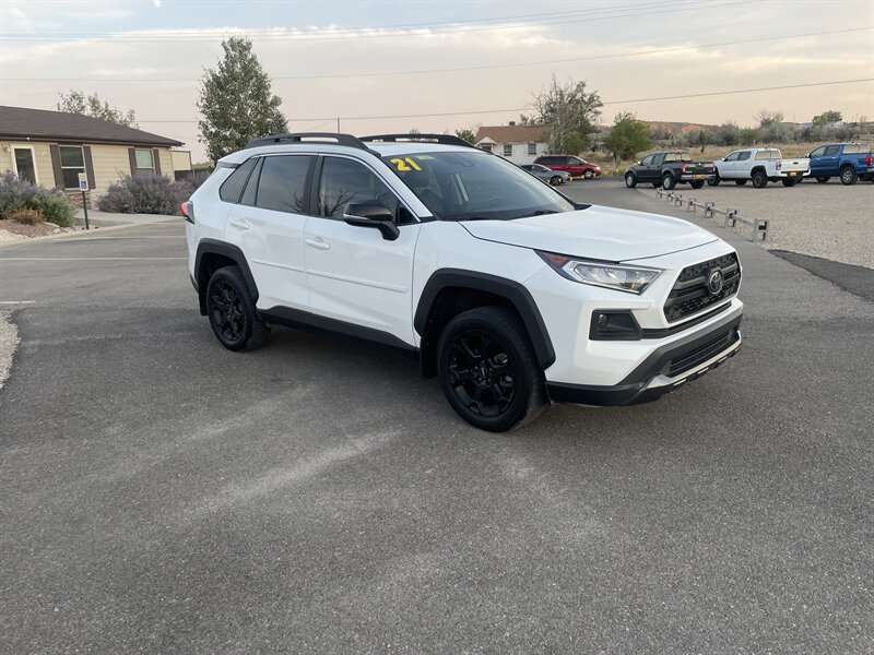 2021 Toyota RAV4 photo 5