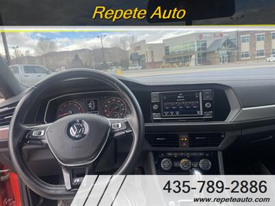 2019 Volkswagen Jetta R-Line   - Photo 9 - Vernal, UT 84078