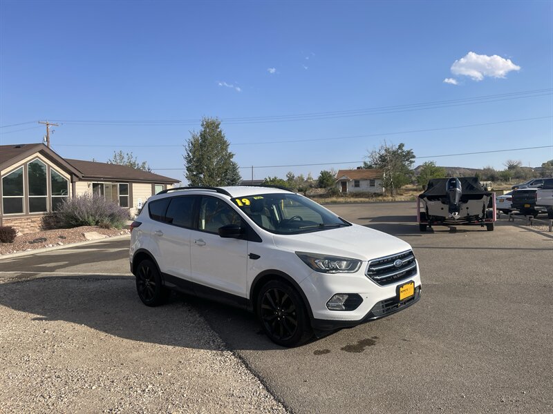 2019 Ford Escape photo 5