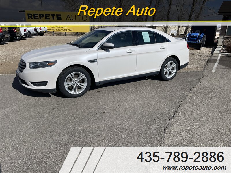 2018 Ford Taurus SEL   - Photo 1 - Vernal, UT 84078