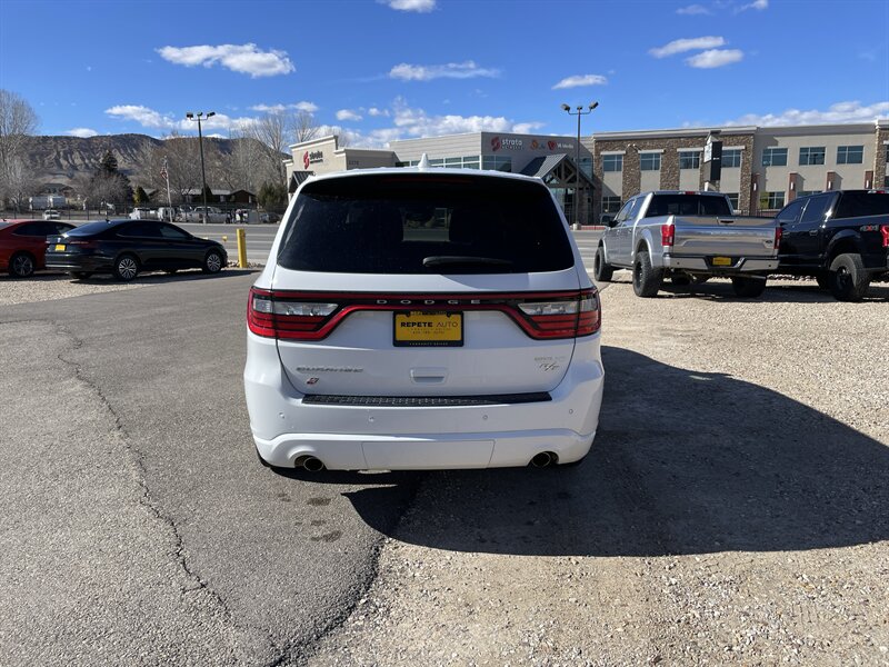 2022 Dodge Durango photo 3
