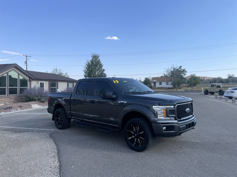 2019 Ford F-150 photo 6