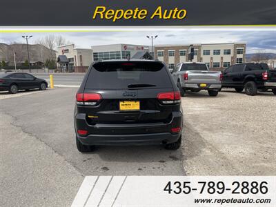 2018 Jeep Grand Cherokee Laredo   - Photo 3 - Vernal, UT 84078