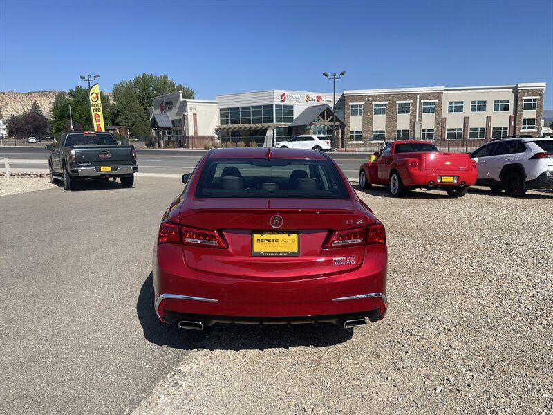 2020 Acura TLX photo 3