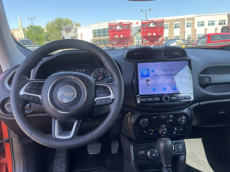 2021 Jeep Renegade photo 9