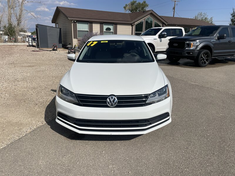 2017 Volkswagen Jetta photo 6