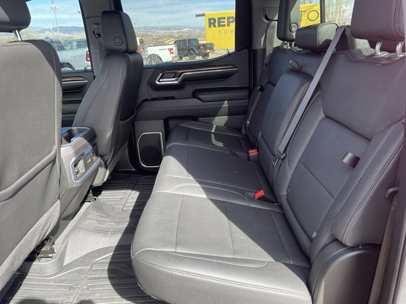 2024 GMC Sierra 1500 photo 8