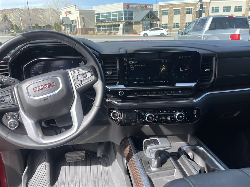 2024 GMC Sierra 1500 photo 9