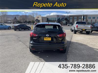 2017 Nissan Rogue Sport S   - Photo 3 - Vernal, UT 84078