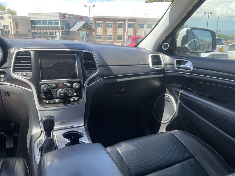 2018 Jeep Grand Cherokee photo 12