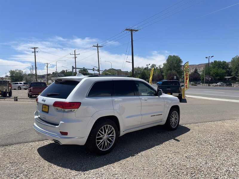 2018 Jeep Grand Cherokee photo 4