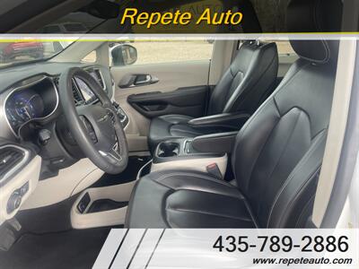 2023 Chrysler Pacifica Touring L   - Photo 7 - Vernal, UT 84078