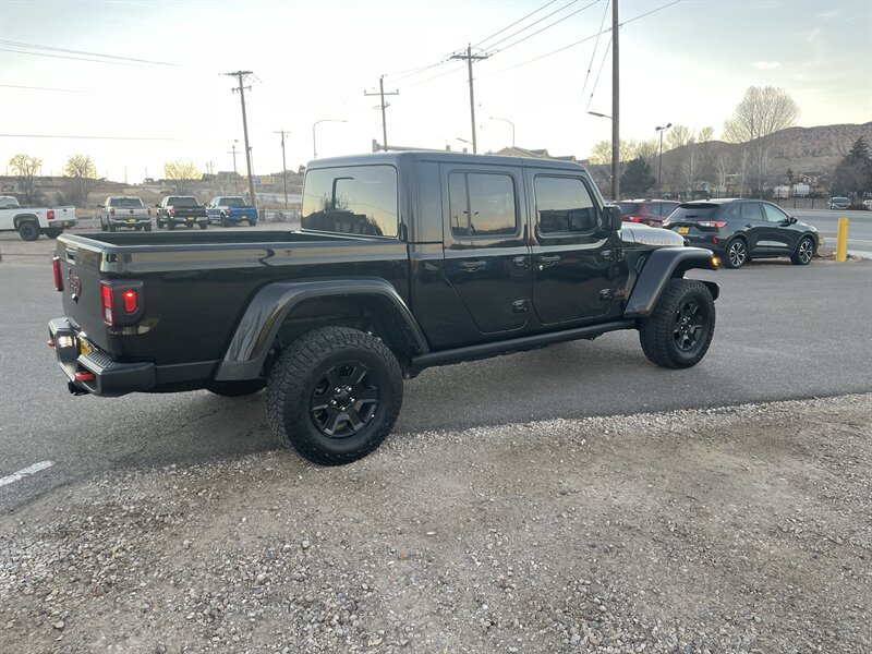 2022 Jeep Gladiator photo 4