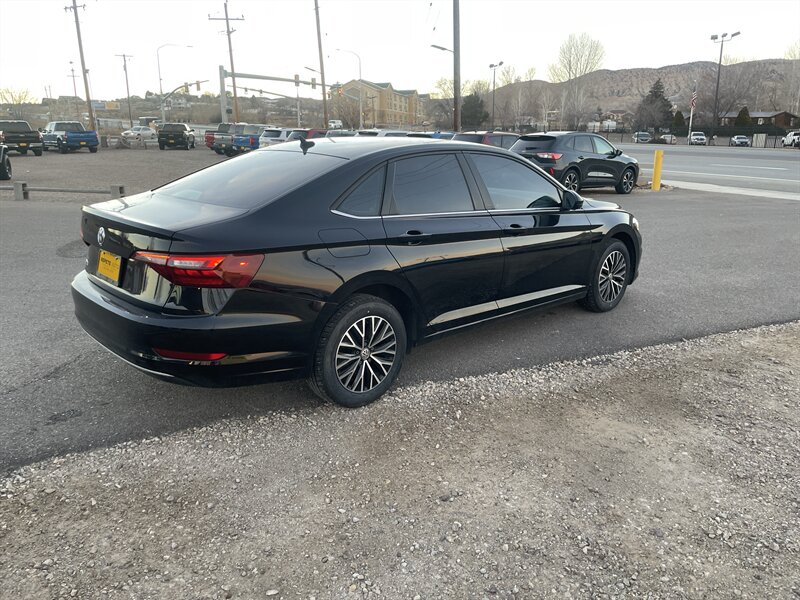 2021 Volkswagen Jetta photo 4