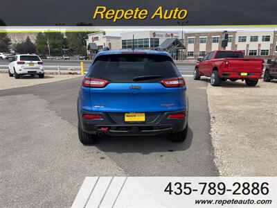 2018 Jeep Cherokee Trailhawk   - Photo 3 - Vernal, UT 84078